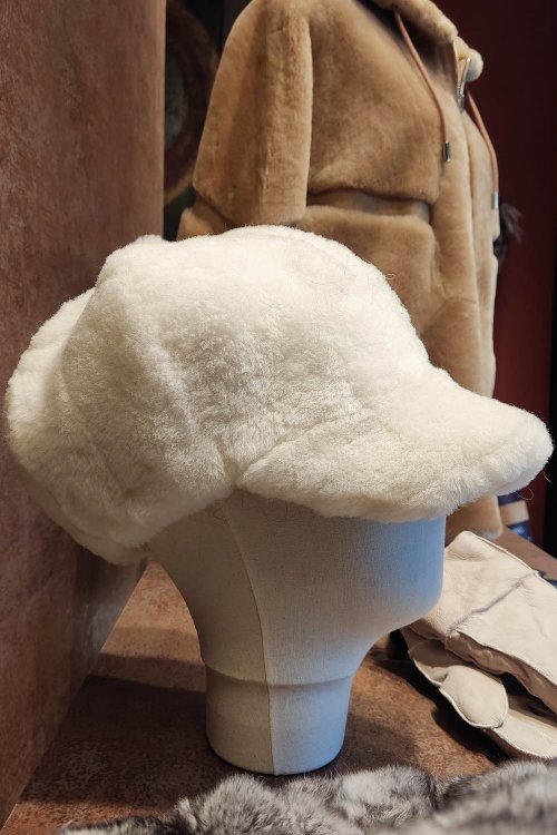 Sheepskin whte hat